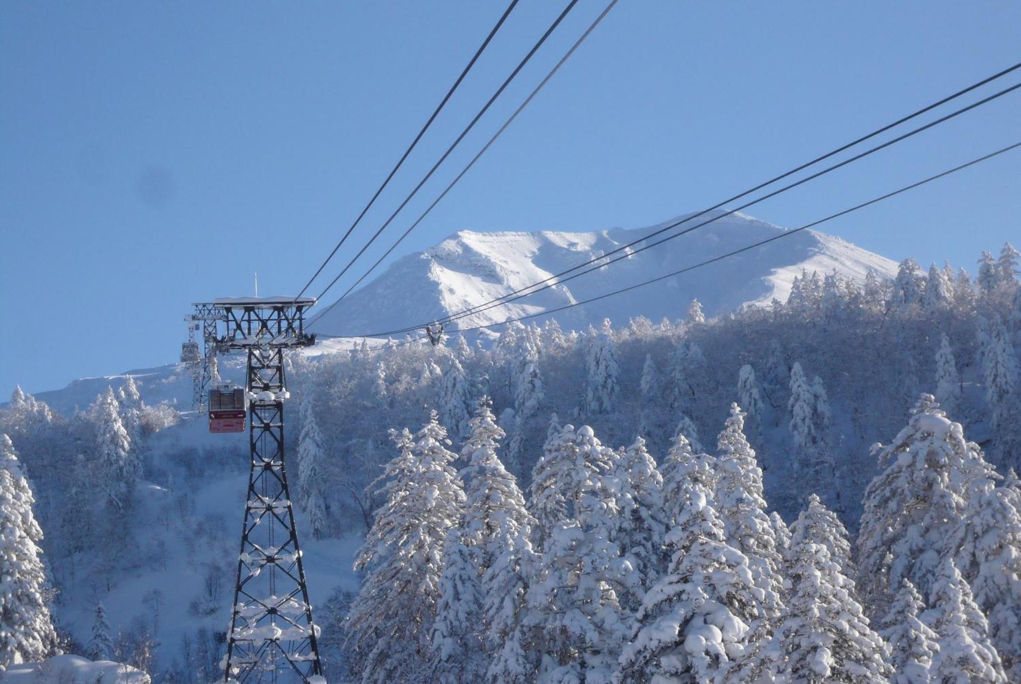 Higashikawa Asahidake Onsen Hotel Bear Monte Kültér fotó